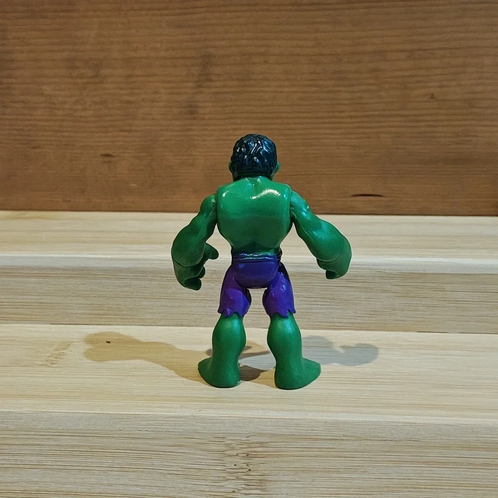 2010 Hasbro Marvel Super Hero Incredible Hulk Action Figure 2.75 Toy Cake Topper
